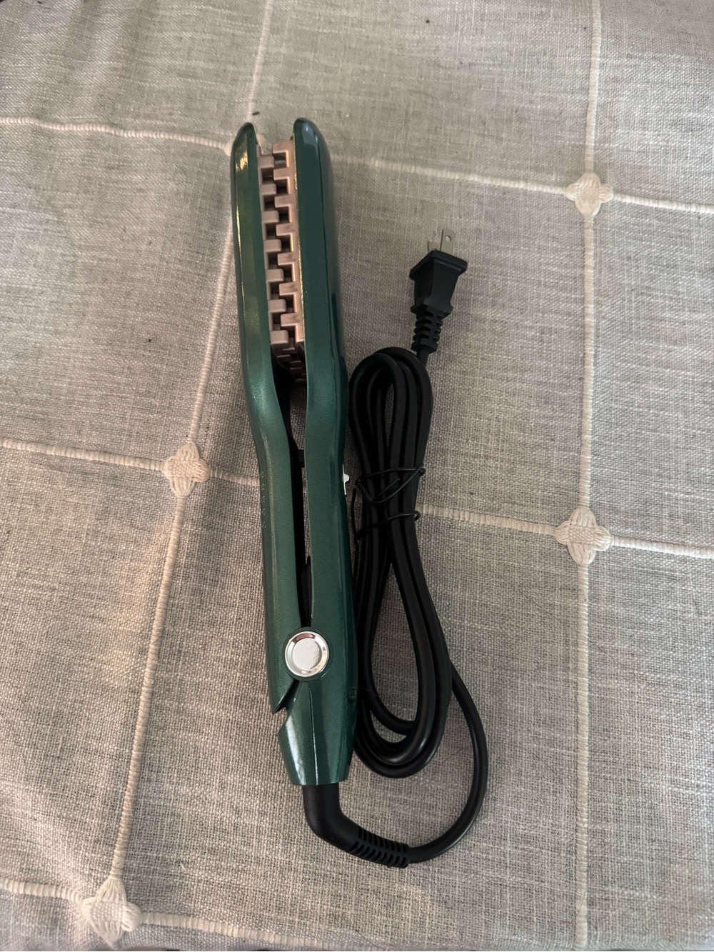 Green Women’s Crimping Hair Straightener - Versatile Styling Tool